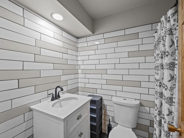 Full bathroom
